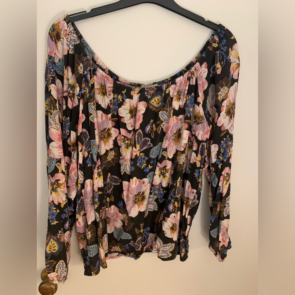 Floral Print Women's Top - Black and Pink